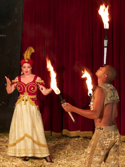 Olympus OM-D, M.ZUIKO 60mm f/2.8 (f/4, 1/20)