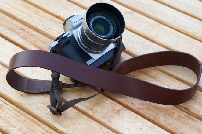 Cam-in Strap on PM-D E-M5