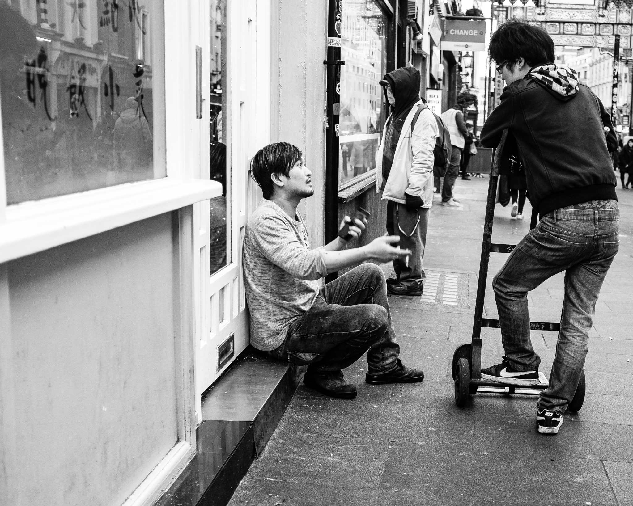 Chinatown Conversation